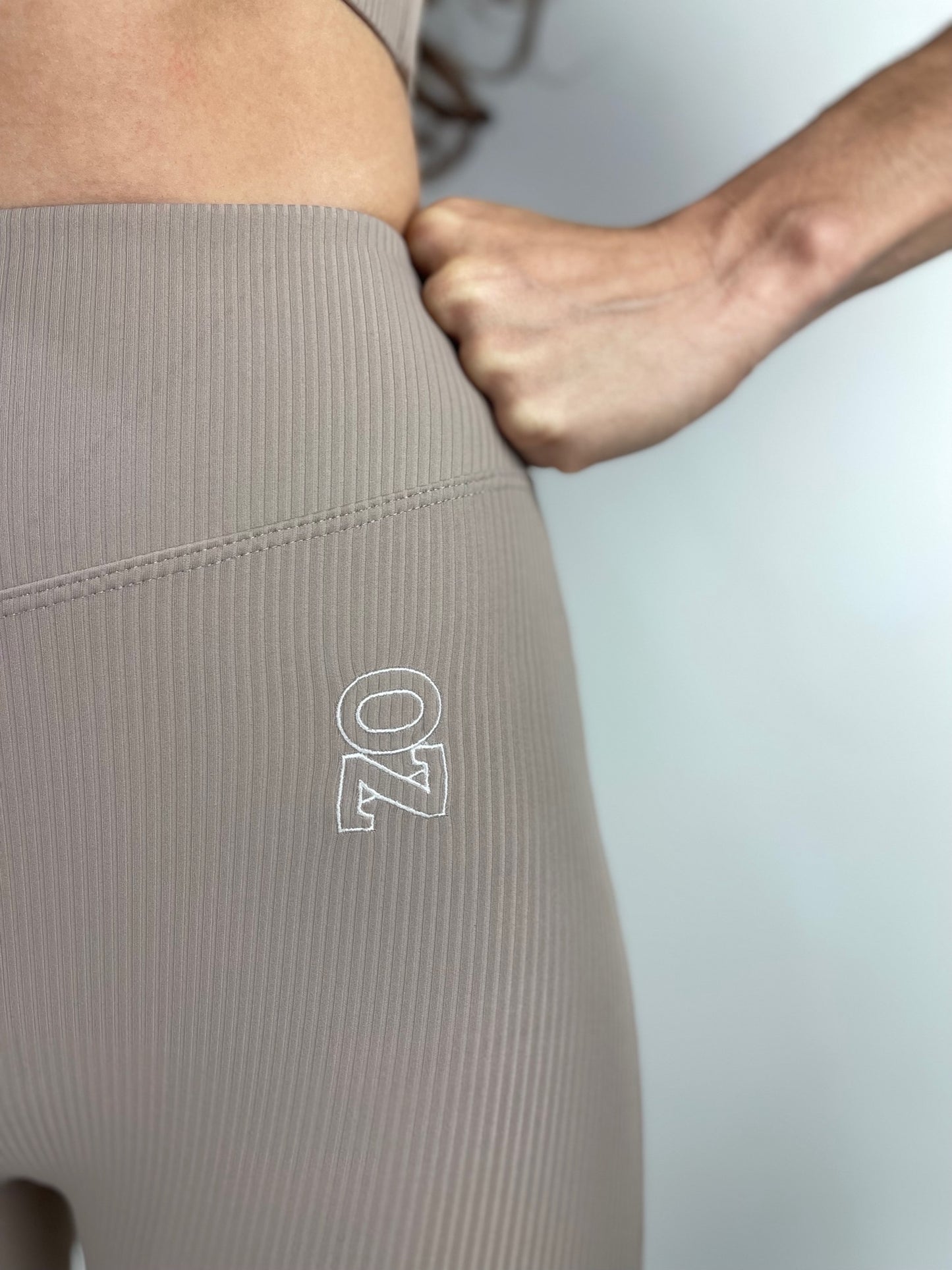 Pantalón de yoga acampanado